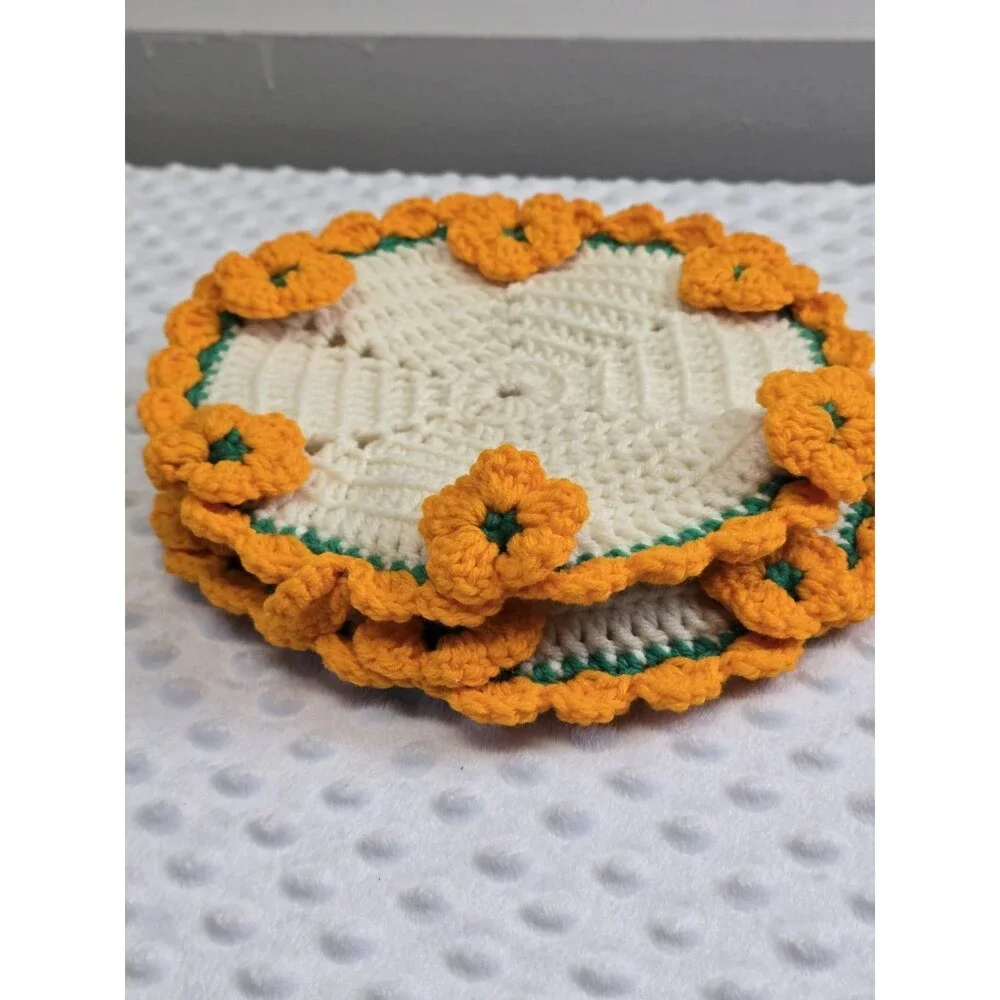 Vintage Crocheted Pot Holder Set Hot Pad Round Autumn Harvest Floral 9